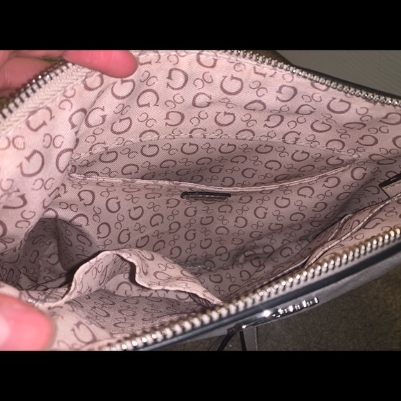 Guess bag - Picture 2 of 4